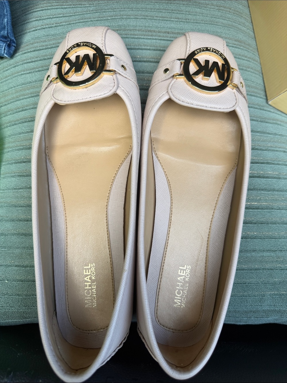 Michael Kors Cream Leather Logo Ballet Flats with Gold Hardware